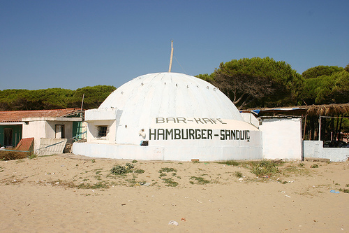 4-Bunker-Hamburger-Joint–Kavajë-Albania